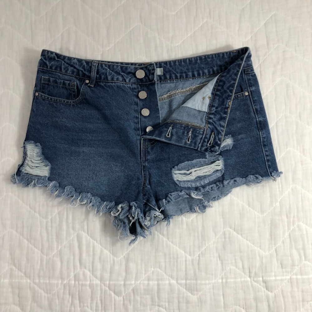 Refuge Shorts Womens Size‎ 10 Denim Blue Cut-Off Distressed Raw Hem Button Fly